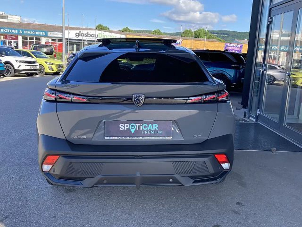 Peugeot 408