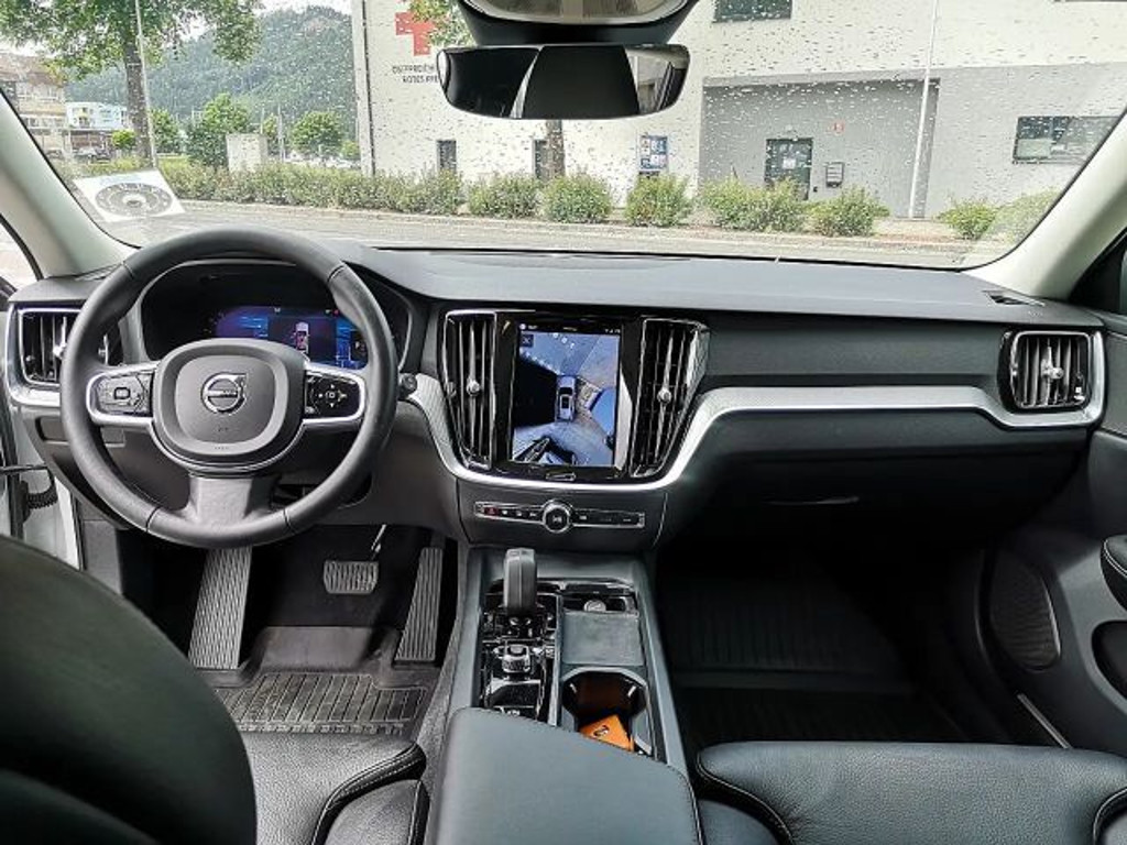 Volvo V60 Cross Country
