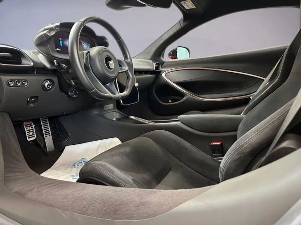 McLaren Artura