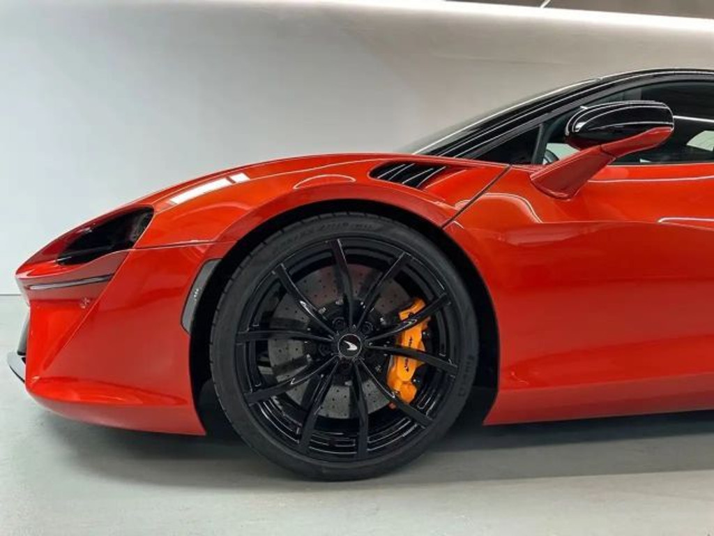 McLaren Artura