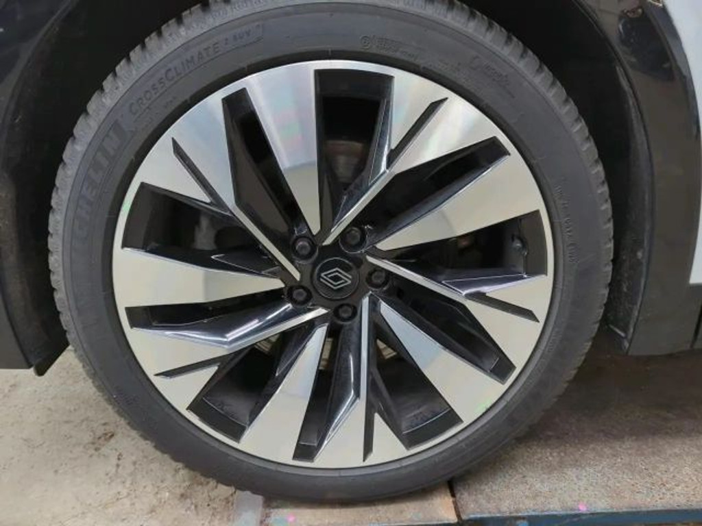 Renault Rafale