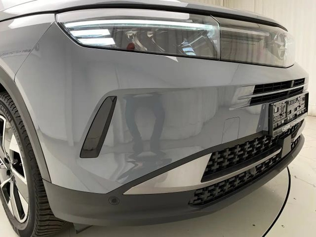 Opel Grandland Hybrid Edition