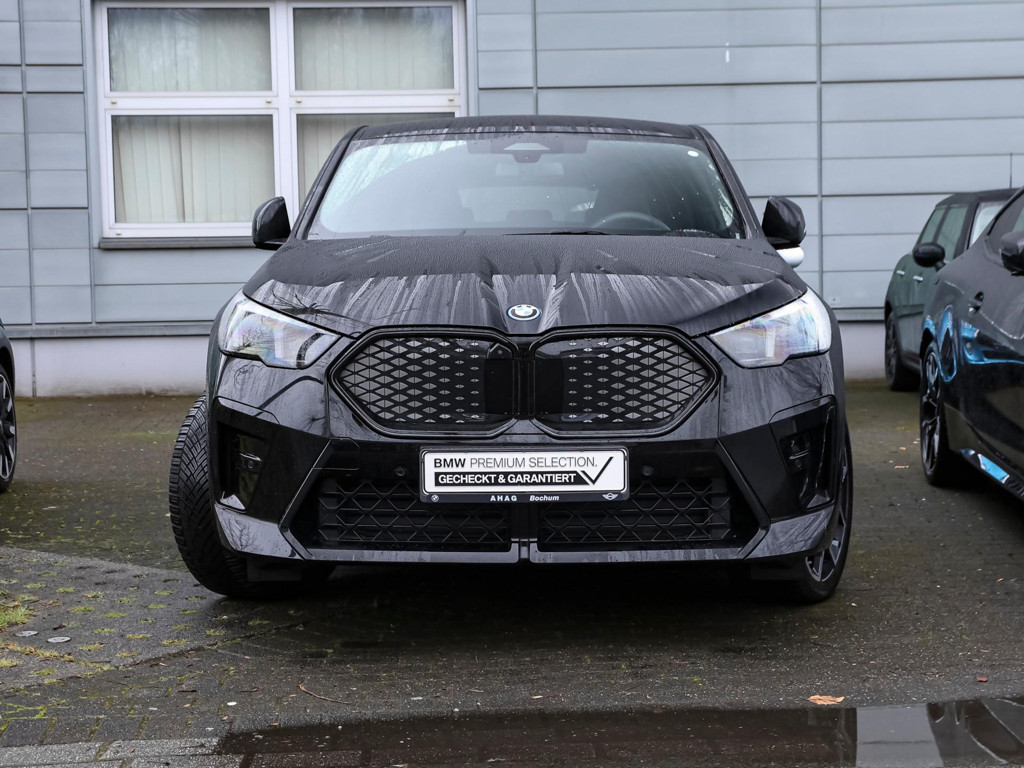 BMW iX2