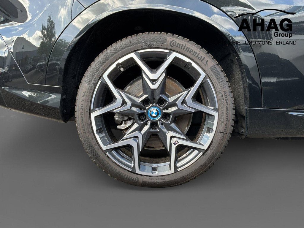 BMW iX2