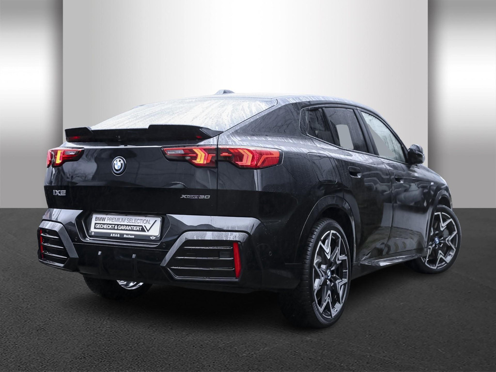 BMW iX2