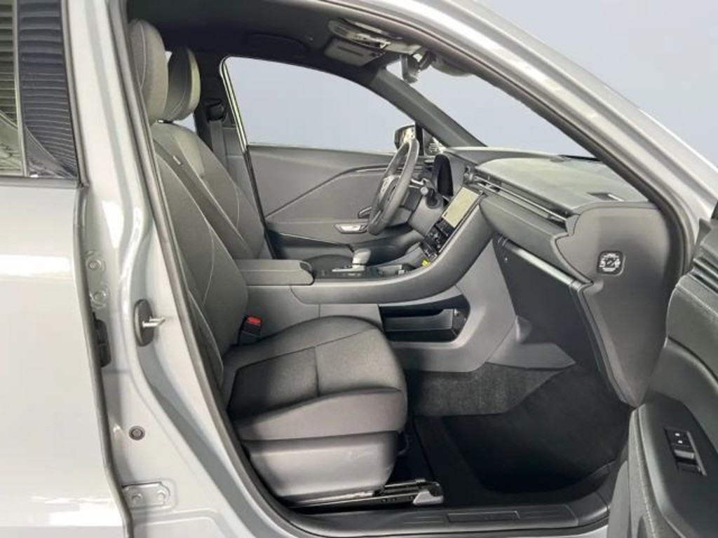 Lexus LBX
