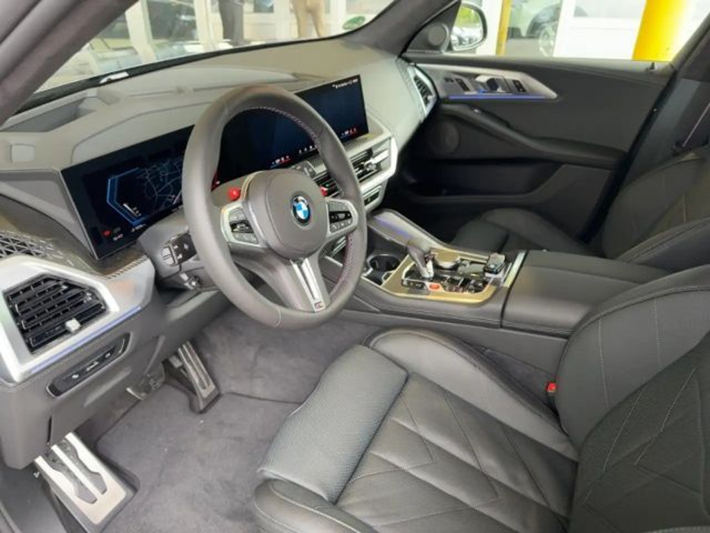 BMW XM