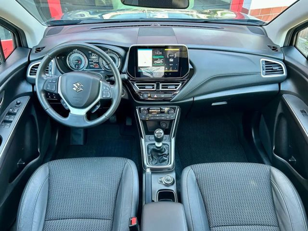 Suzuki S-Cross