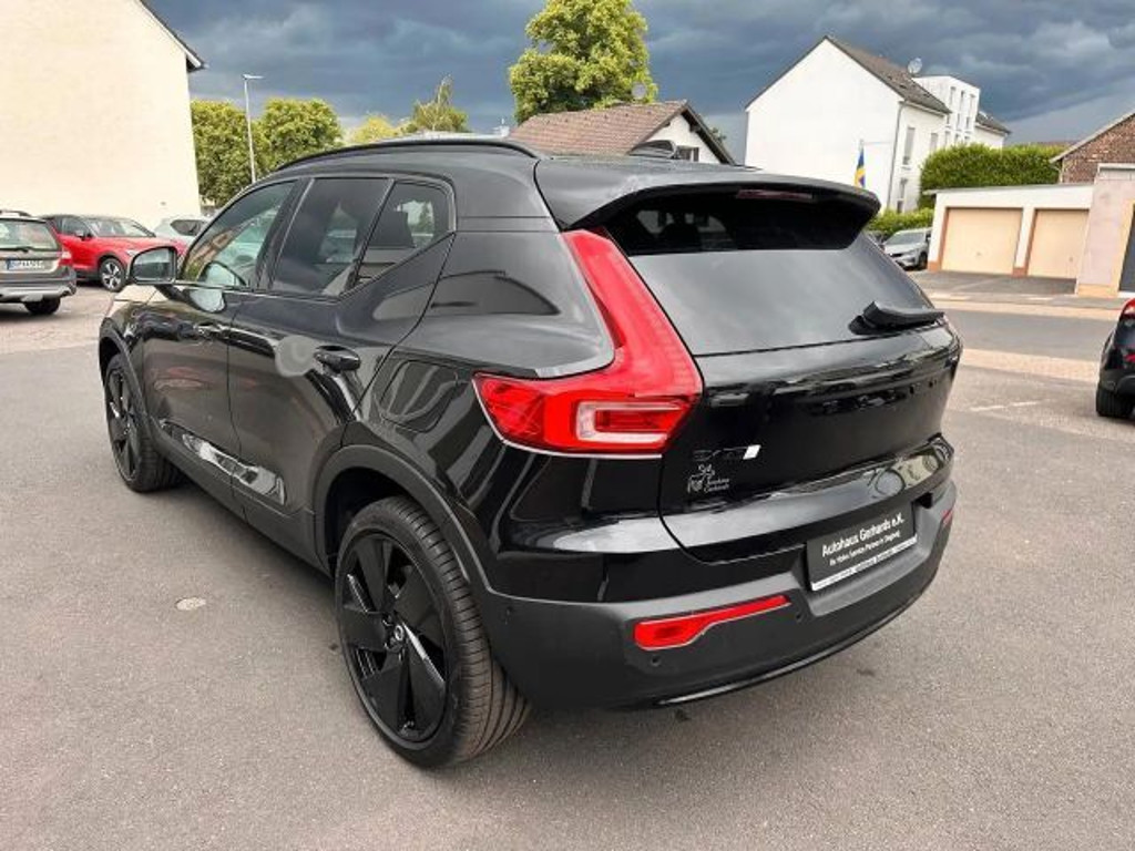 Volvo EX40