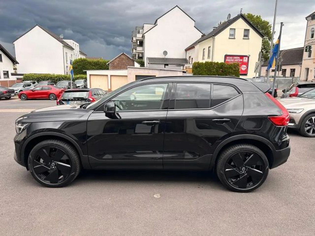 Volvo EX40