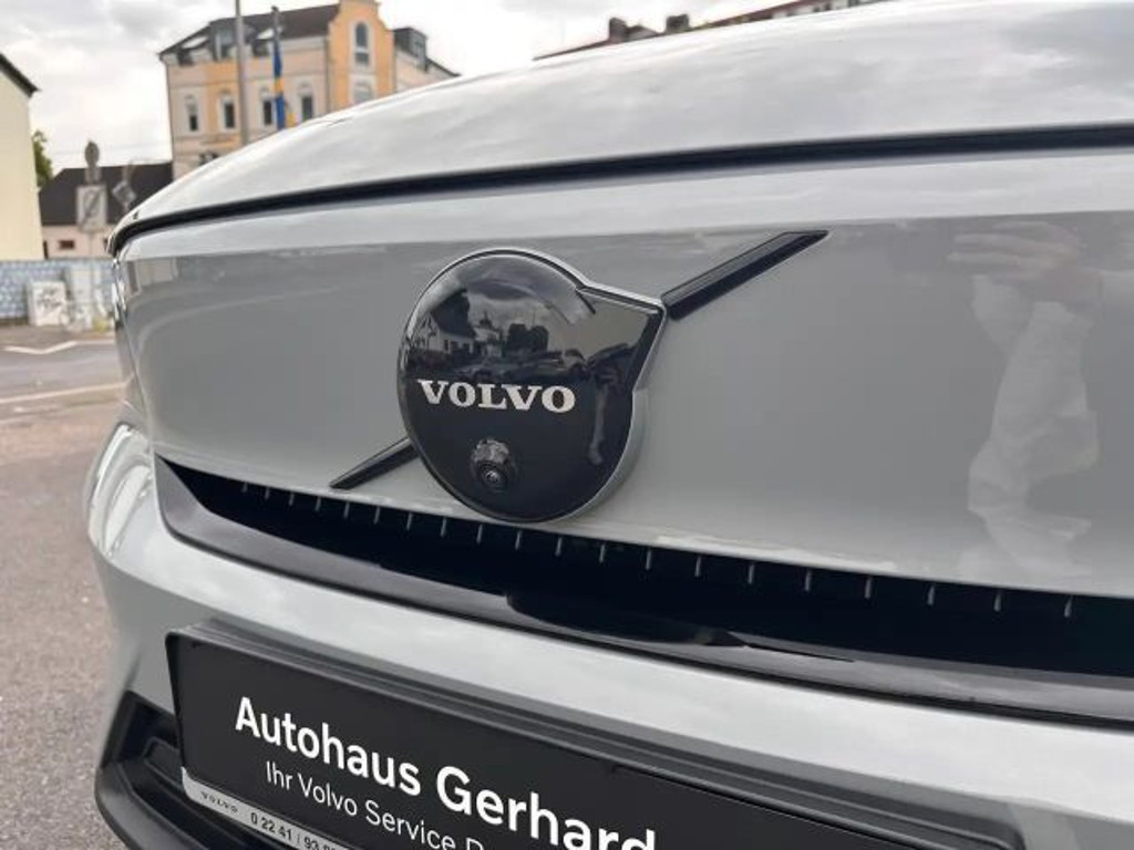 Volvo EX40