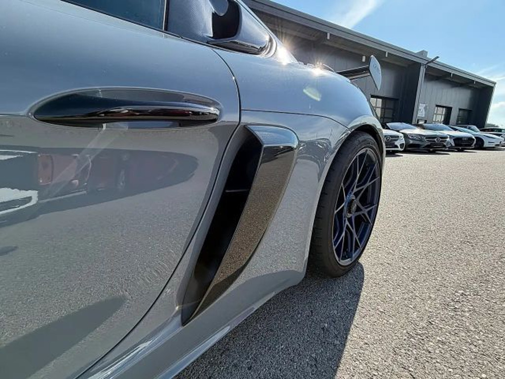 Porsche Cayman