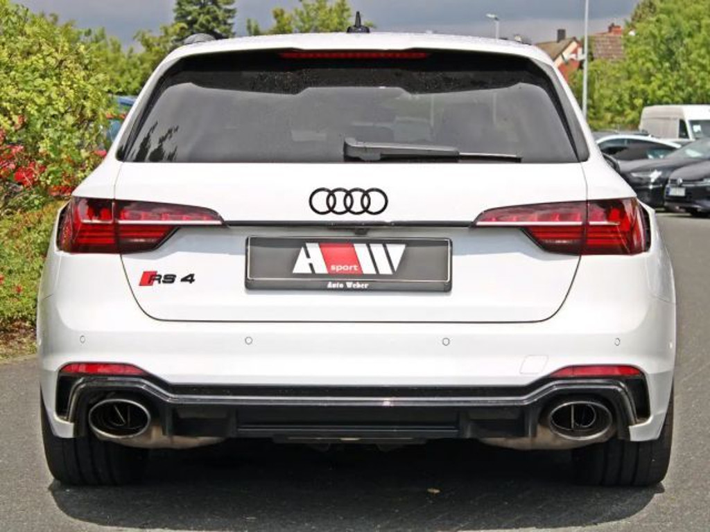 Audi RS4