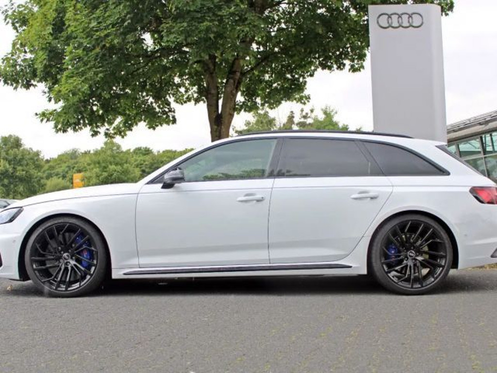 Audi RS4