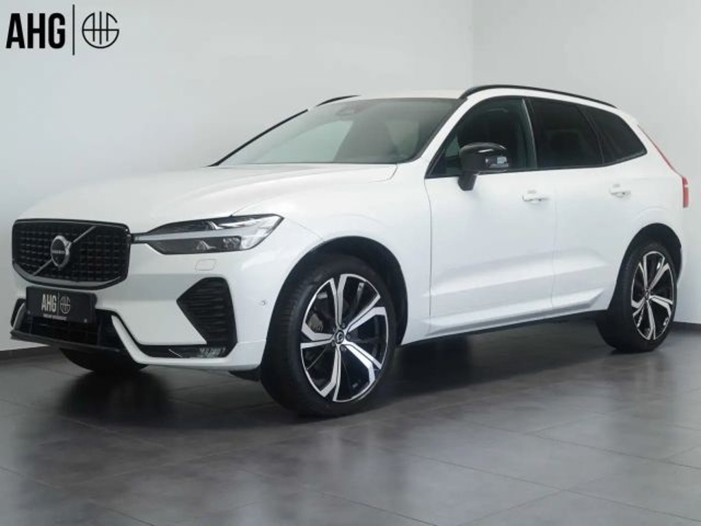 Volvo XC60 Plus Dark