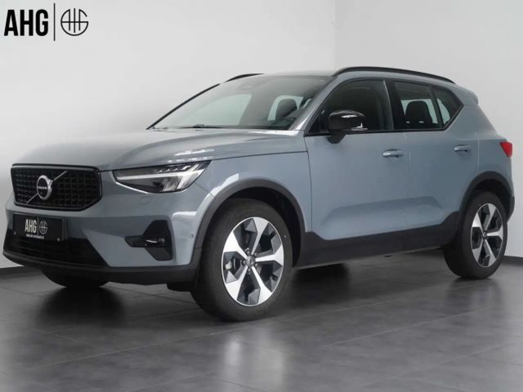Volvo XC40 Plus Dark