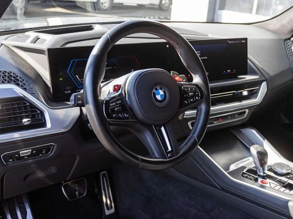 BMW XM