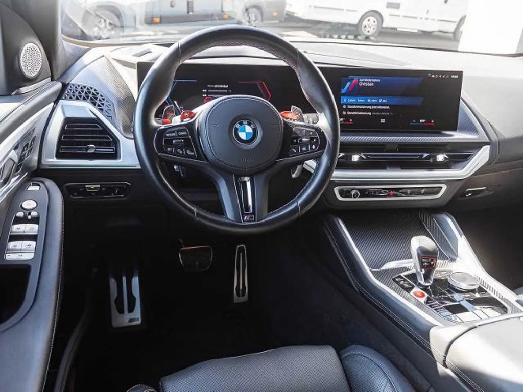 BMW XM