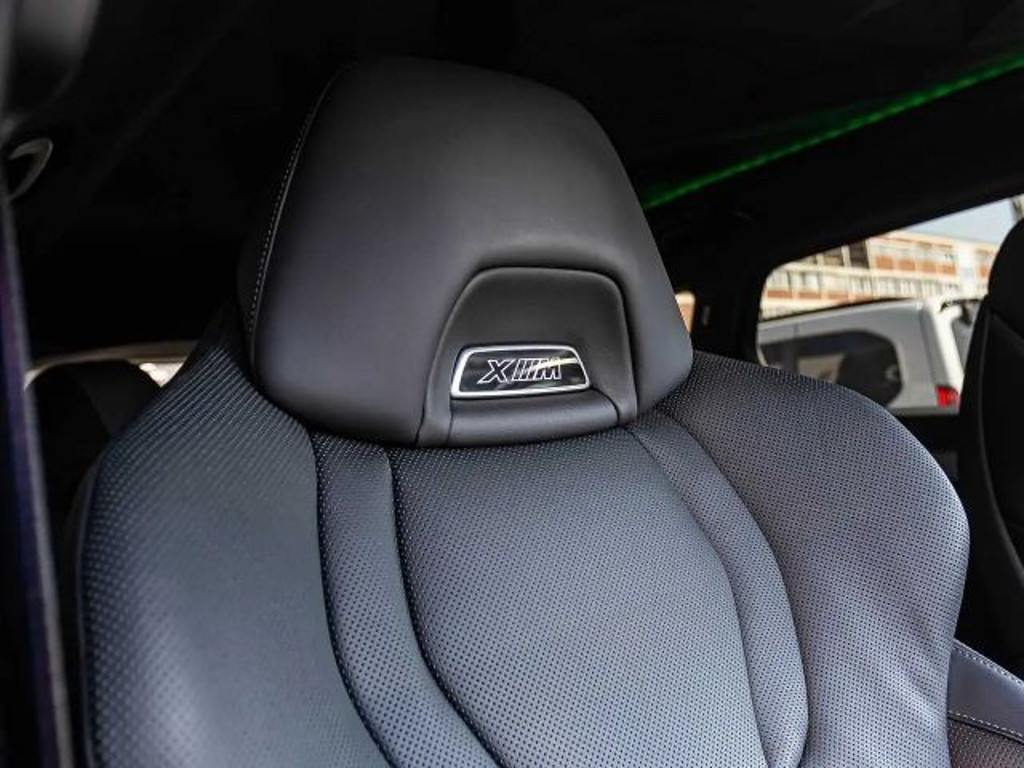 BMW XM