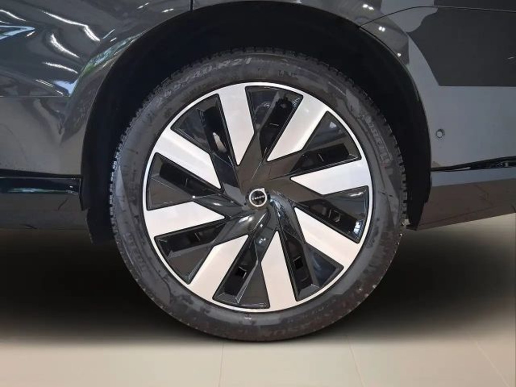Volvo EX90