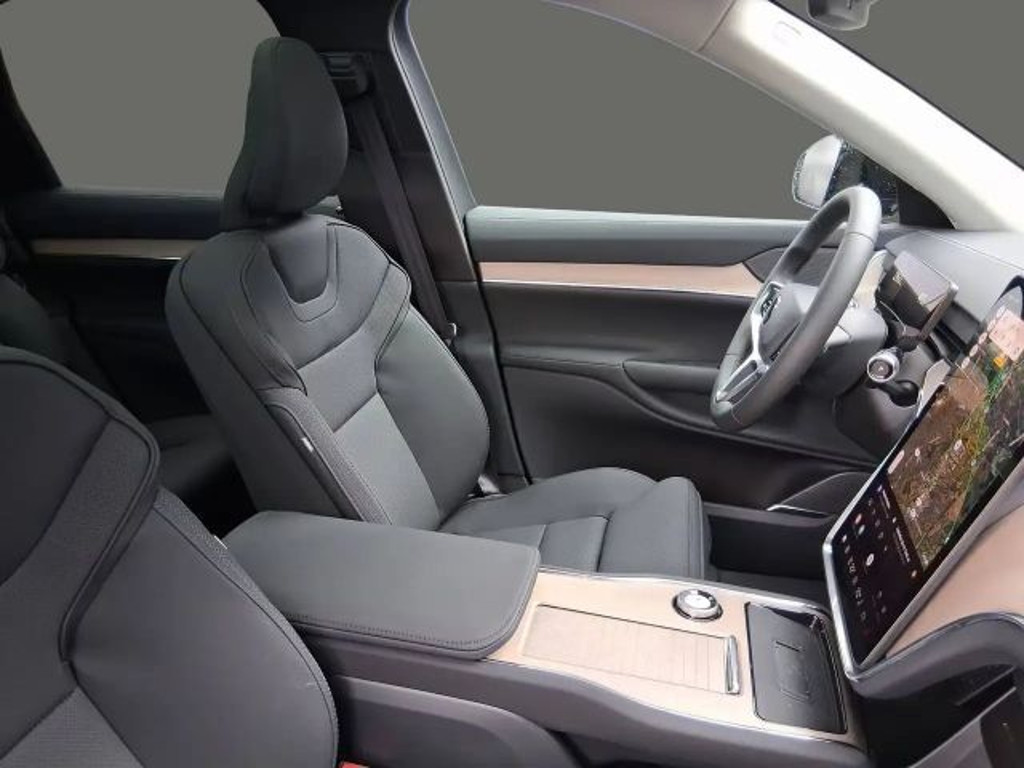 Volvo EX90