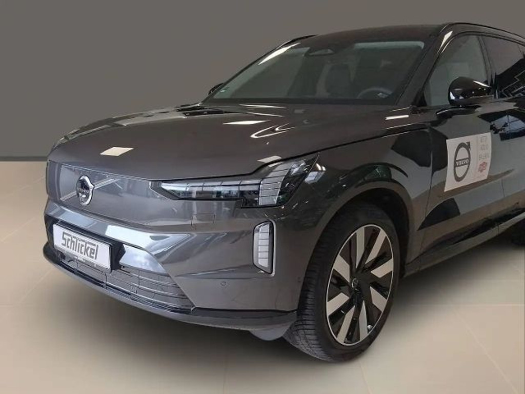 Volvo EX90