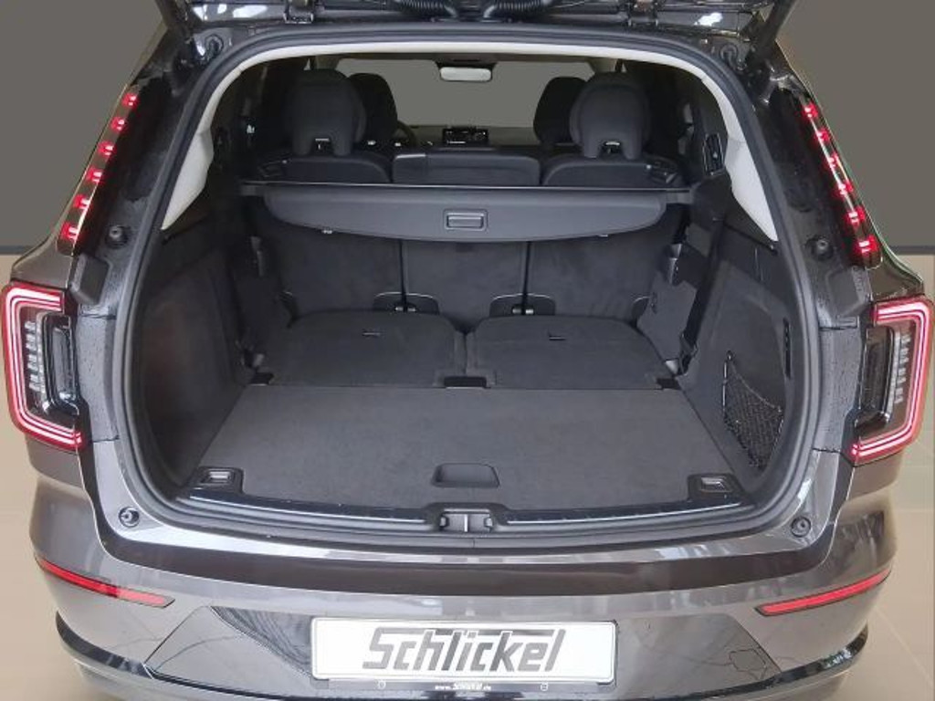 Volvo EX90