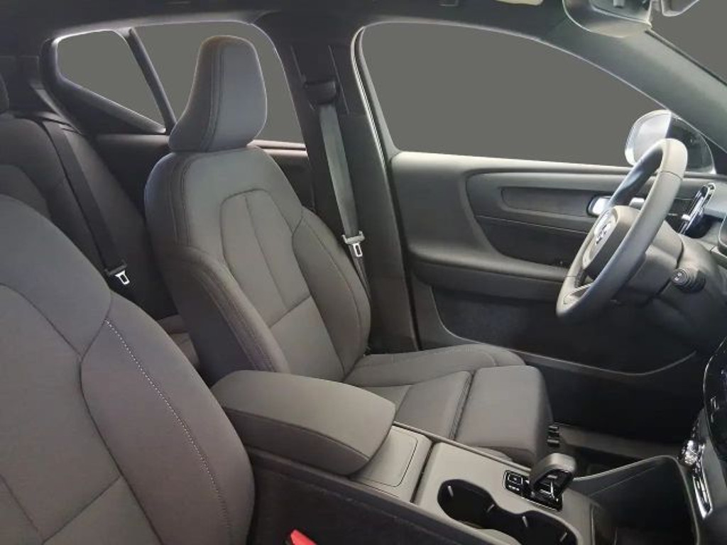 Volvo EX40