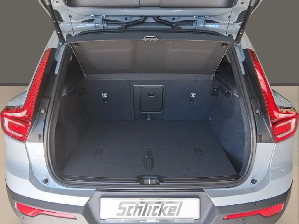 Volvo EX40