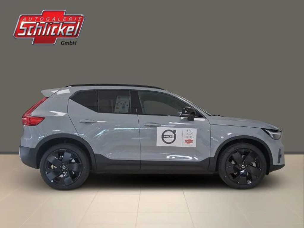 Volvo EX40
