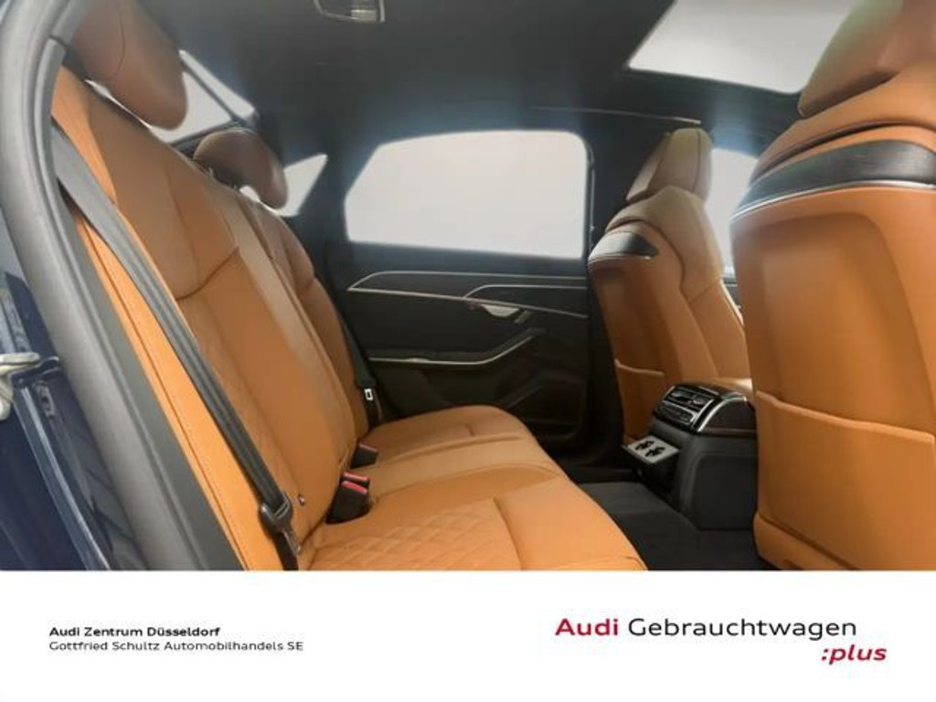 Audi S8