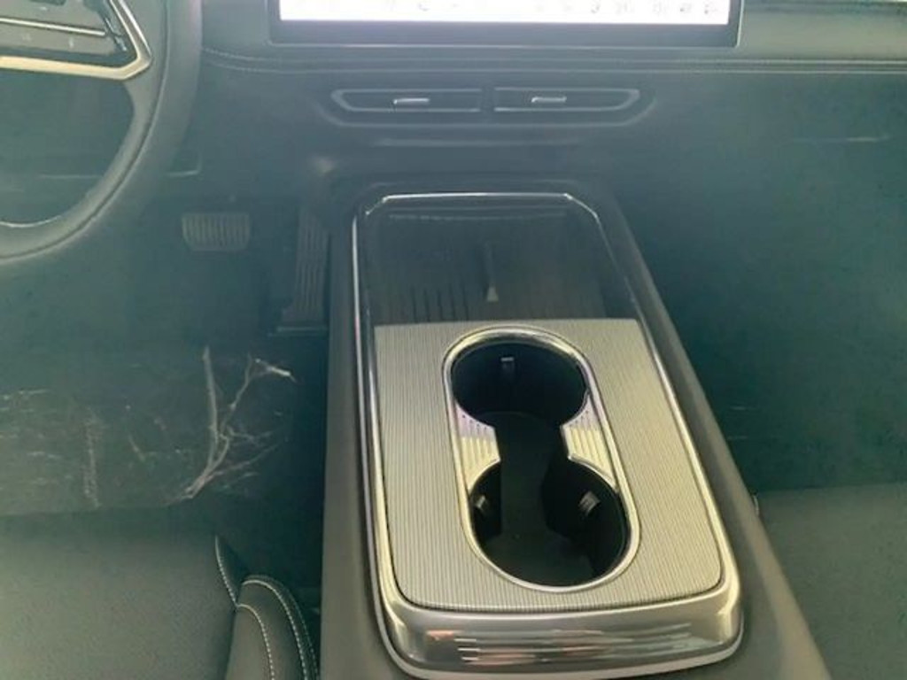Mazda 6e