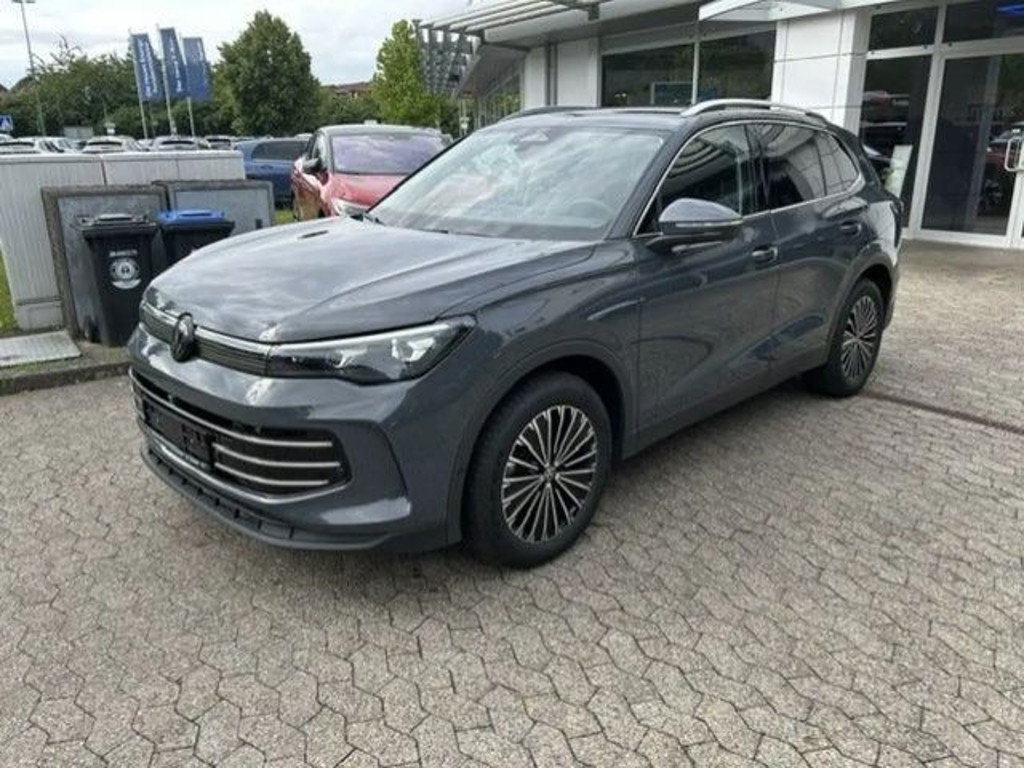 Volkswagen Tiguan 1.5 eTSI Elegance Elegance