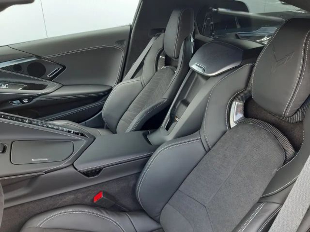 Corvette C8