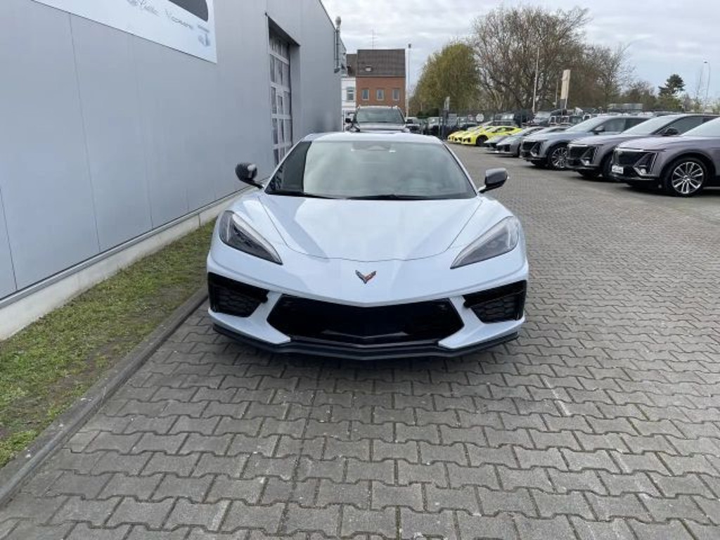 Corvette C8