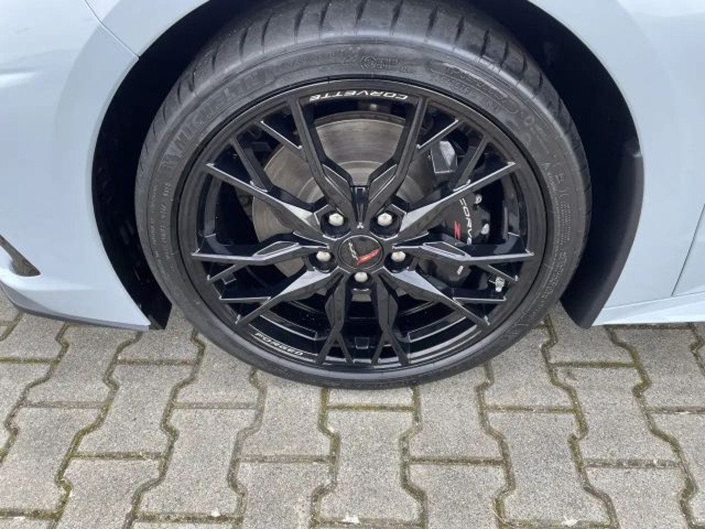 Corvette C8