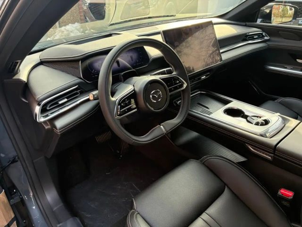 Mazda 6e