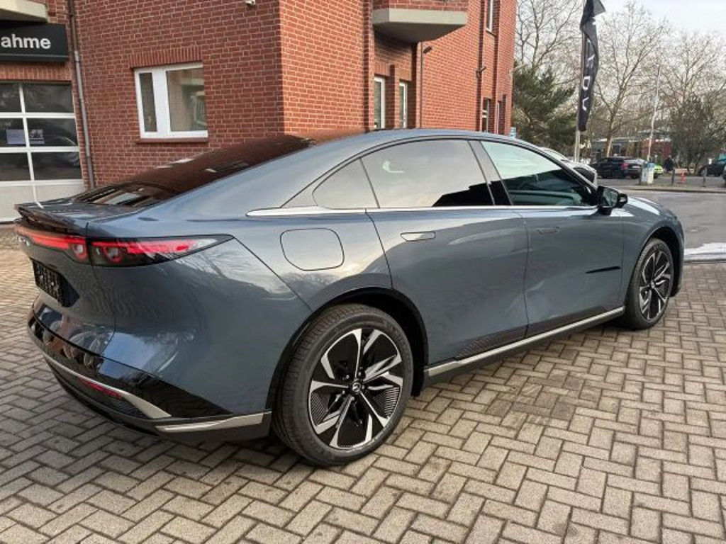 Mazda 6e
