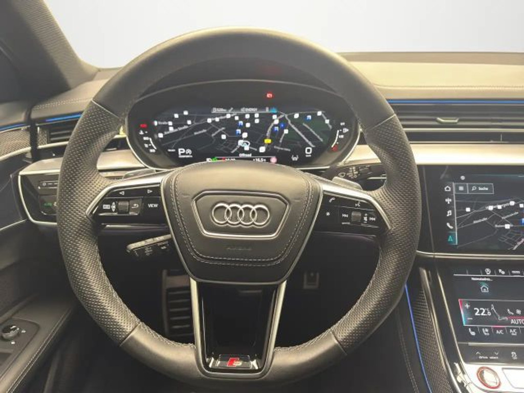Audi S8