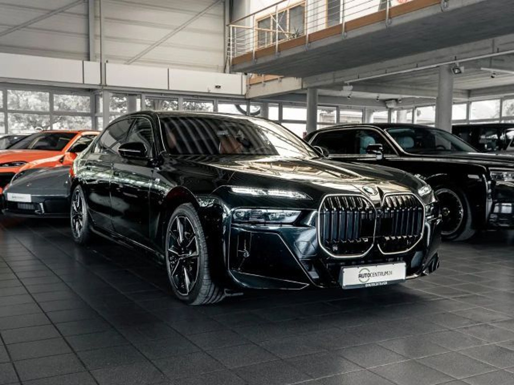 BMW 7 Serie 740 M-Sport Sedan 740d
