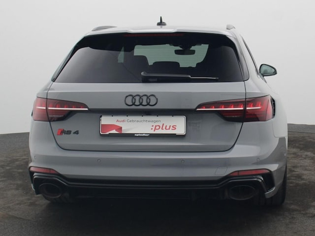 Audi RS4