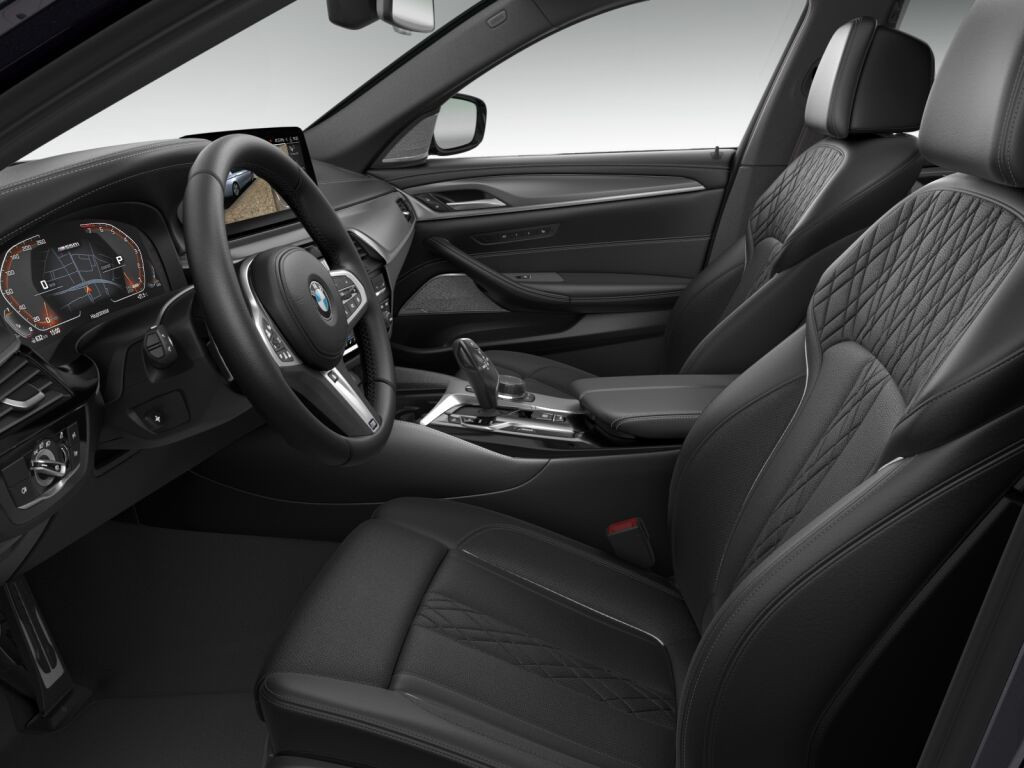 BMW M550