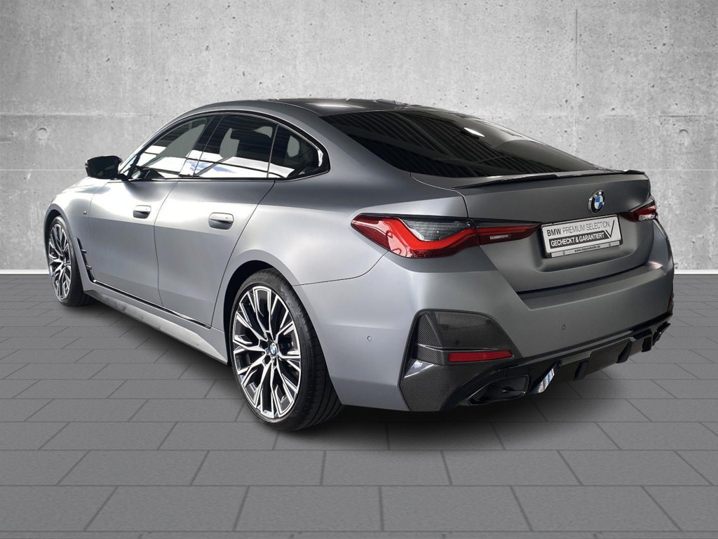 BMW M440