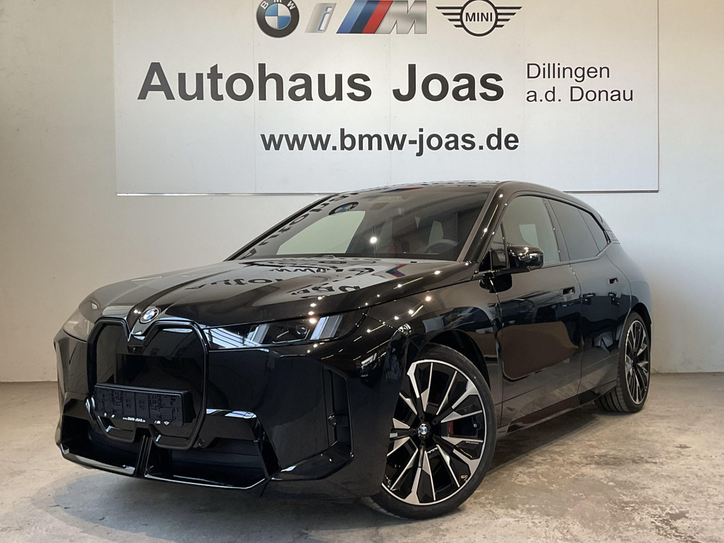 BMW iX xDrive60