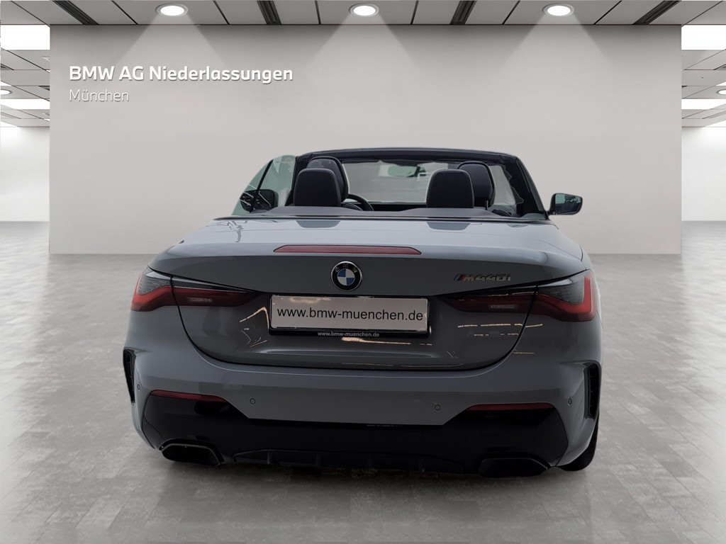 BMW M440