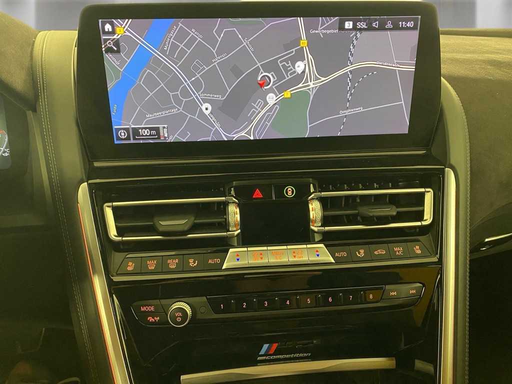 BMW M8