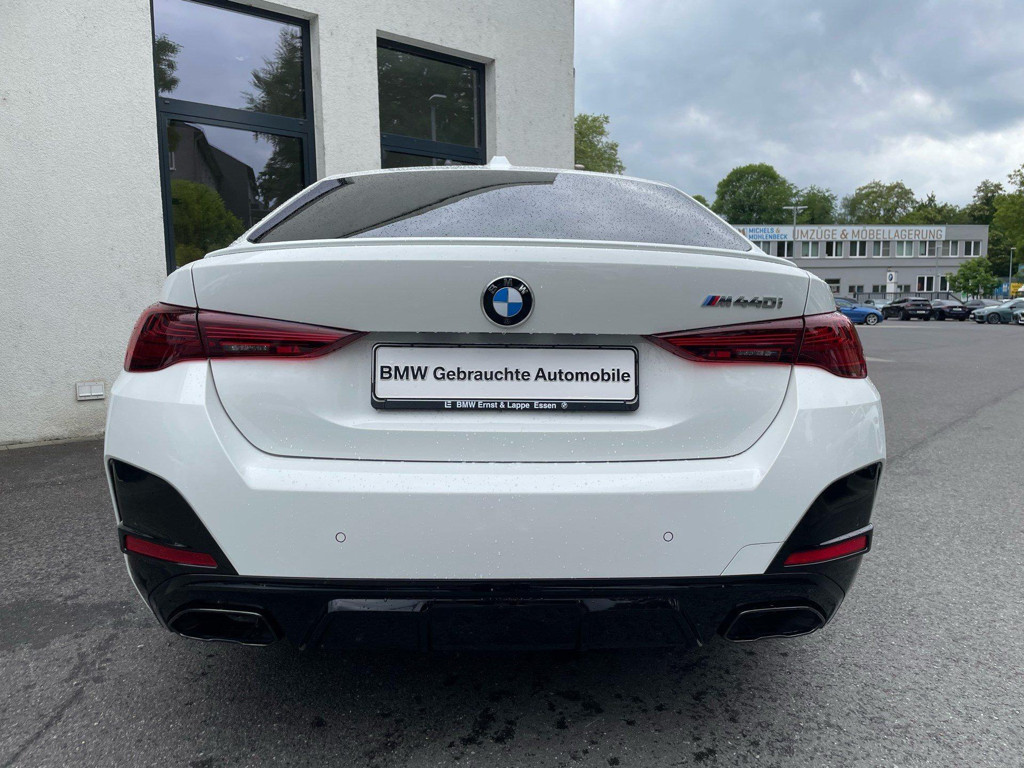 BMW M440