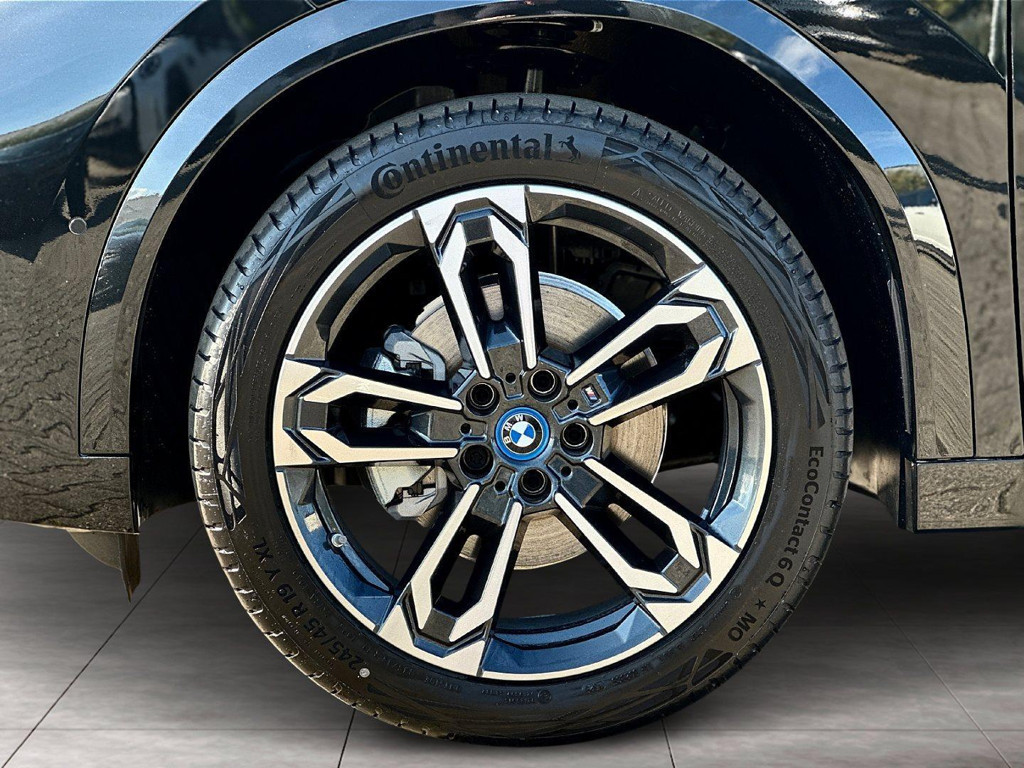 BMW iX2