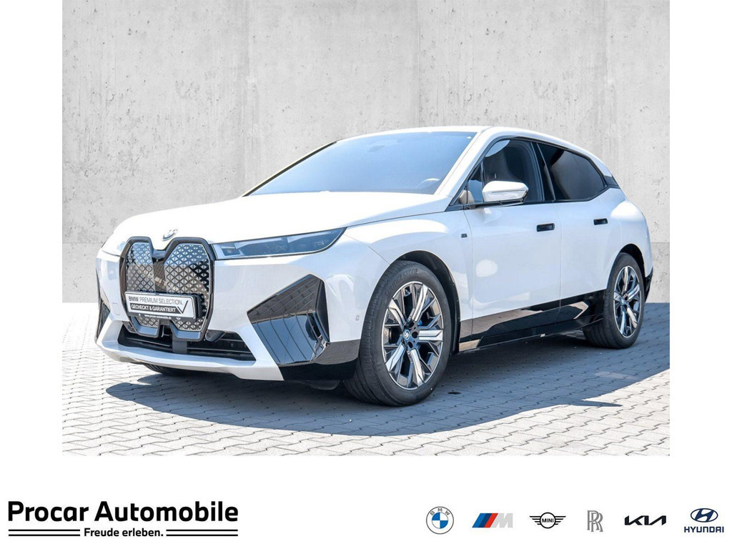 BMW iX M60
