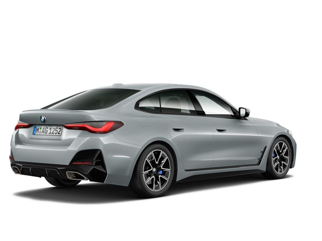 BMW M440
